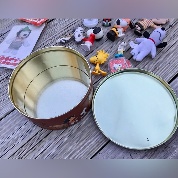Lot Vintage PEANUTS Snoopy Charlie Brown & Gang Toys Figures Tin Outfit 50s 60s - Picture 9 of 13